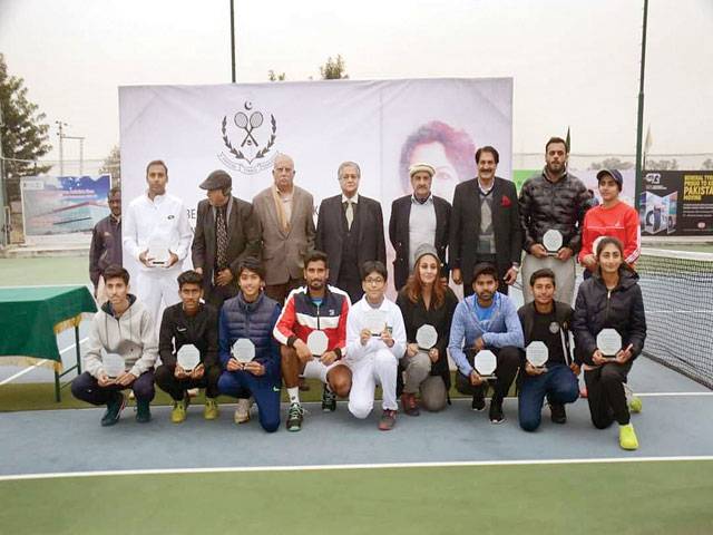 Aqeel, Hasheesh, Amna, Asad, Abubakar win National Tennis titles