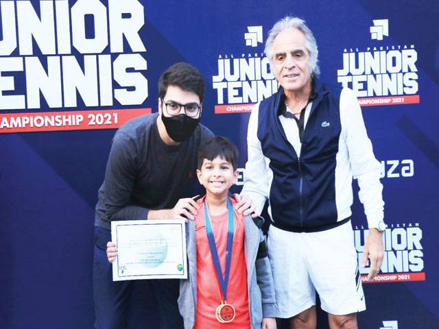 Tennis sensation Daniyal eyes more gold medals in 2022