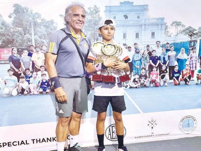 Triple crown for Amir, two each for Abdur Rehman, Hajra in Punjab Jr Tennis