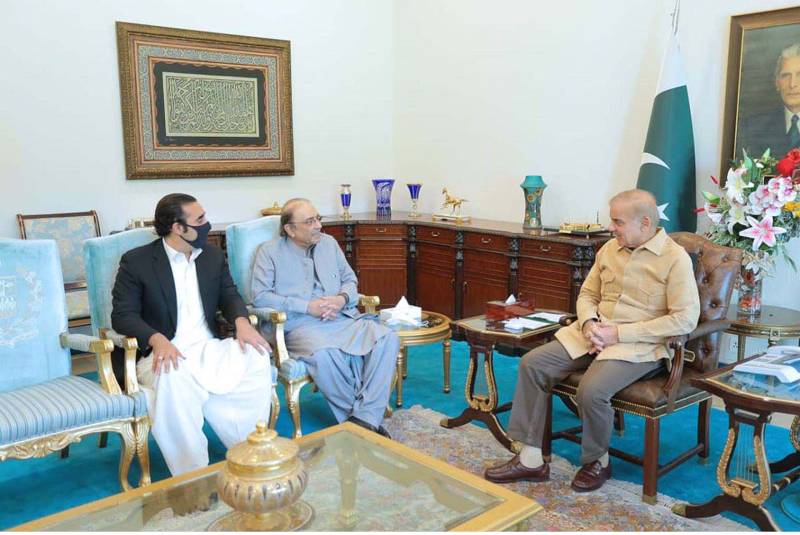 PM Shehbaz, Zardari in contact over cabinet formation