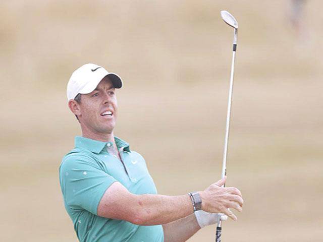 Cameron Smith defends overnight lead in British Open third round