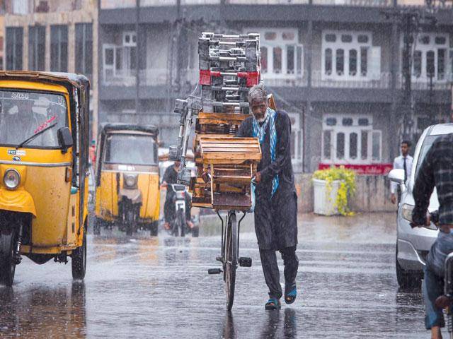 Heavy rain turns weather pleasant in Rawalpindi