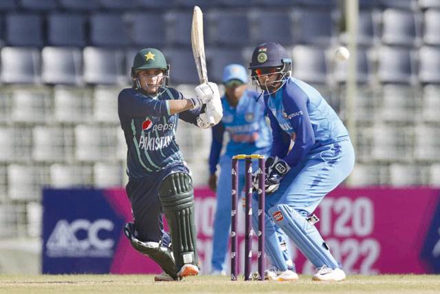 Nida shines as Pakistan beat India in Women’s Asia Cup