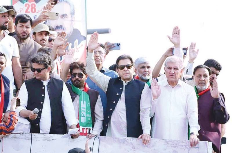 Pakistan will change forever, Imran Khan tells marchers in Ferozewala