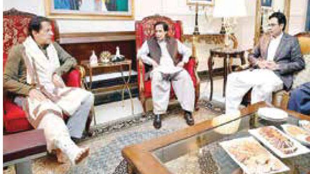 MPAs advise Imran against dissolving Punjab, KP assemblies