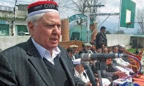 Sherpao criticises Imran for pushing country towards anarchy