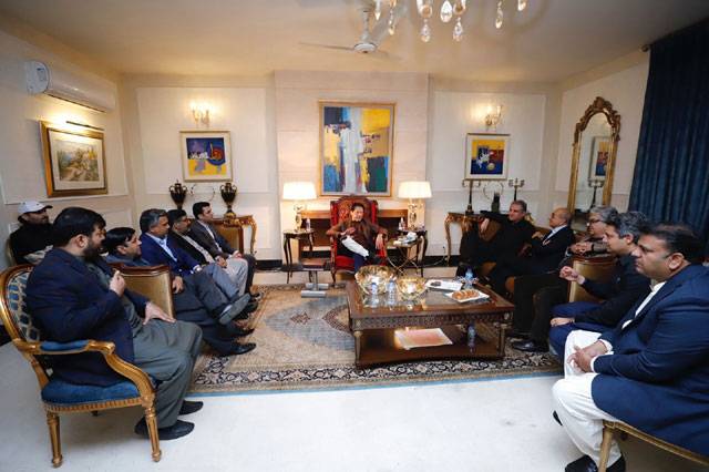 Businessmen delegation calls on Imran Khan