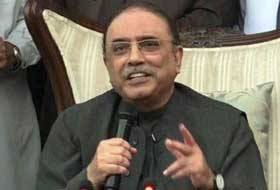 Zardari proposes Rs35,000 minimum wages for labourers 