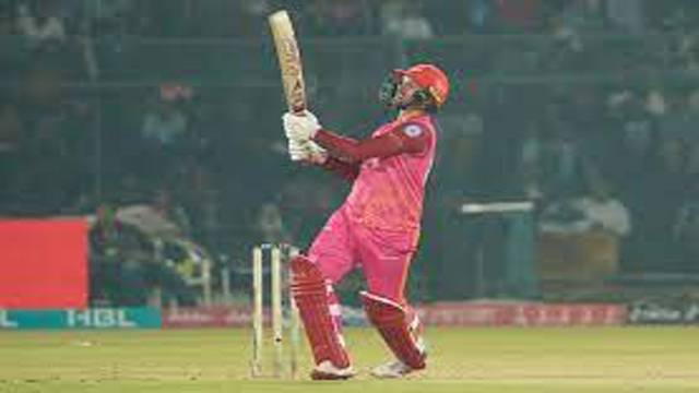 Munro, Azam shine in Islamabad United win