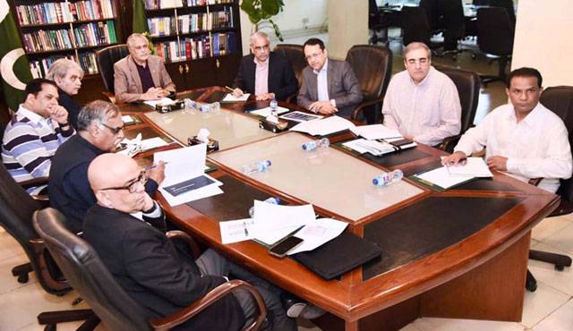 FBR assures Ishaq Dar to achieve tax collection target