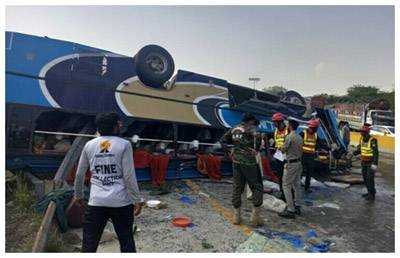 12 die, 22 injured in bus crash on motorway