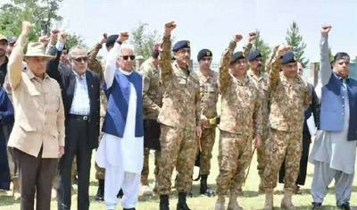 PM, COAS spend Eid day with soldiers in Parachinar