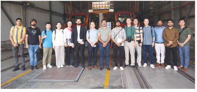 Chinese media delegation’s visit to Orange Train reflects CPEC co-op, friendship