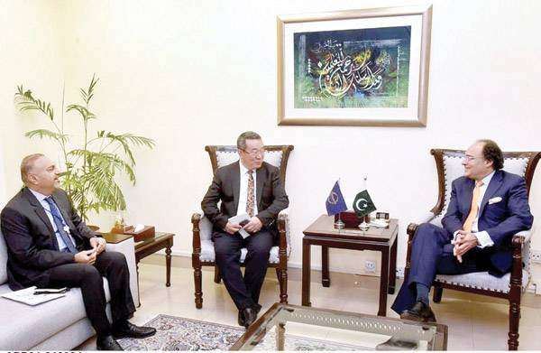 Pakistan, ADB reaffirm commitment to strengthen partnership