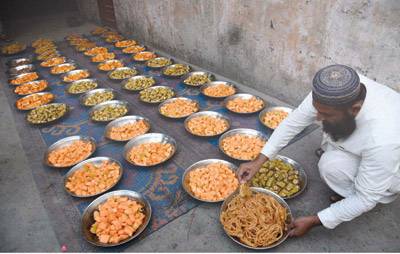 Roman Catholic Council arranges Iftar dinner for dignitaries of all religions