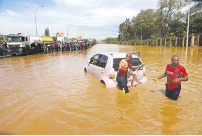 Kenya floods death toll tops 200 as cyclone approaches