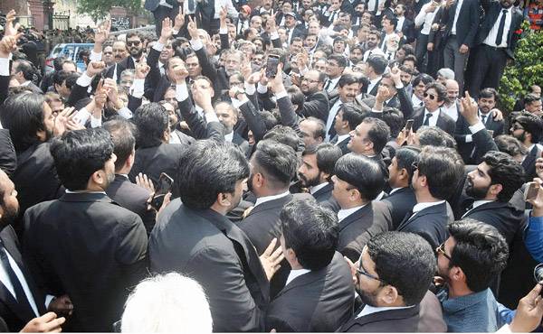 Lawyers observe countrywide strike against arrests,police torture