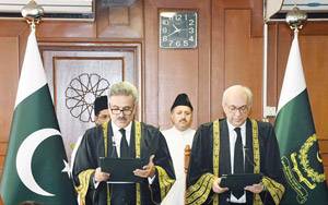 Justice Munib takes oath as acting CJP