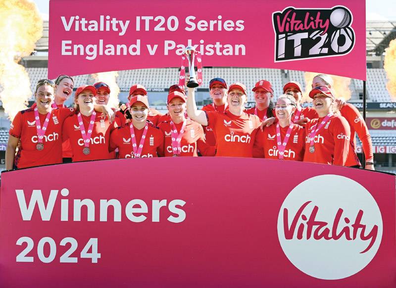 Wyatt’s blitz help England complete series sweep