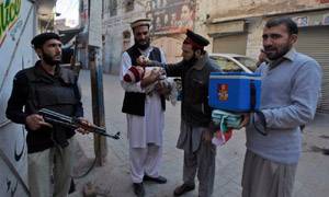 Cop guarding polio team gunned down in Peshawar