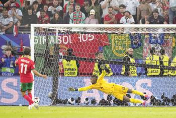 France beat Portugal in penalty shoot-out to reach semifinals