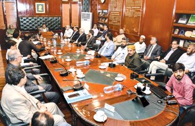 Top meeting decides to launch tree plantation campaign in Karachi 