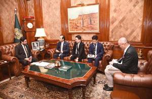 Japanese envoy Mitsuhiro calls on Sindh Governor, discusses bilateral relations