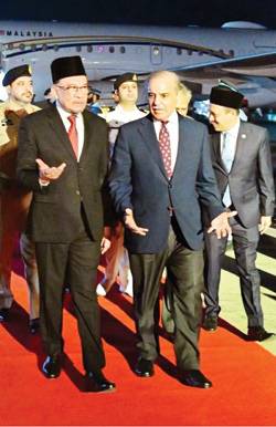 PM Shehbaz receives Malaysian PM at Noor Khan Air Base