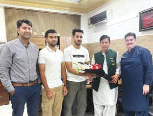 Pakistan hockey captain, vice-captain congratulate newly-elected cycling federation leadership