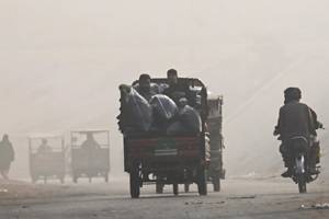 Lahore pollution level hits new high