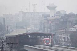 Severe smog envelops Lahore, forces schools closure