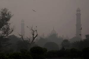 Lahore, other cities engulfed by smog