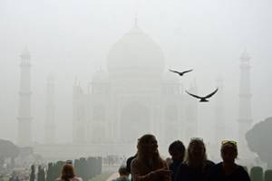 New Delhi shuts schools as ‘death trap’ smog chokes city