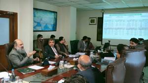 Jam Kamal chairs high-level meeting to review quarterly trade figures