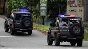 Venezuelan security forces surround Argentine embassy