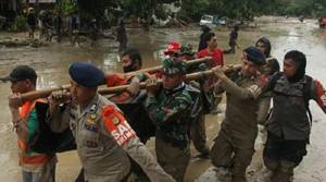 16 dead, seven missing in Indonesia flood