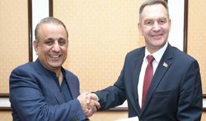 Aleem Khan meets Belarusian minister for transport