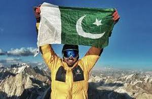 Mount Everest climber Asad Ali Memon inspires SAU students