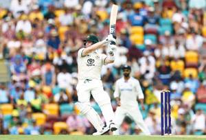 Head and Smith hit tons to put Australia in command against India