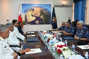 Pakistan, Bahrain discuss strengthening defence ties