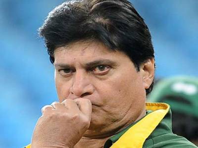 Mohsin Khan lashes out at pathetic show by green caps