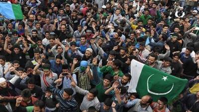 Rich tributes paid to Kashmiri martyrs