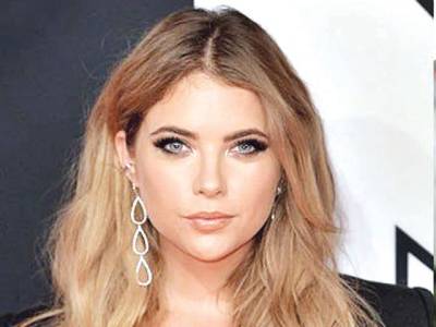 Ashley Benson’s friends worry over her relationship with G-Eazy