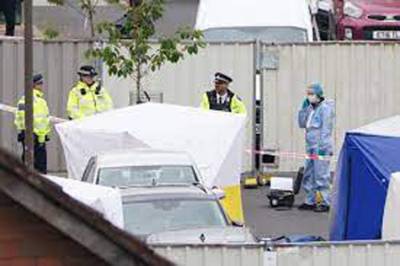 3 Women, 1 Man Stabbed To Death In Southern London